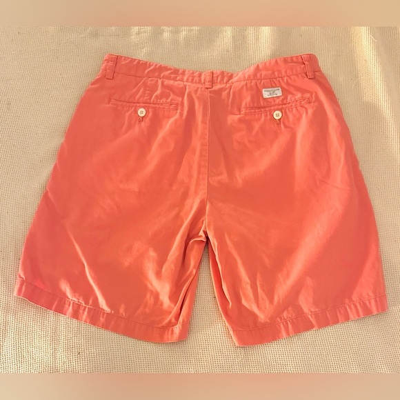 Vineyard Vines Men's Salmon Flat Front Shorts - Picture 2 of 3